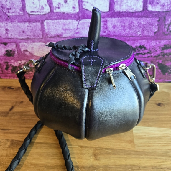 Conflicted Gifts Pumpkin Bag - Picture 4 of 6